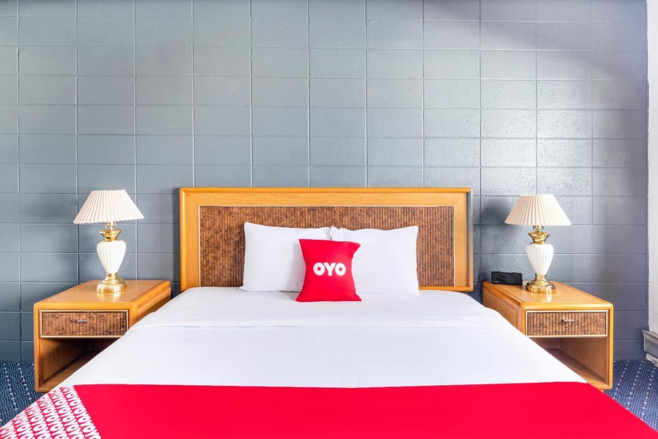 Oyo Hotel Hanksville, Ut Buitenkant foto