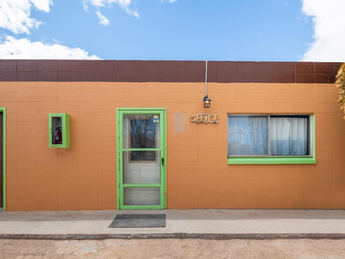 Oyo Hotel Hanksville, Ut Buitenkant foto